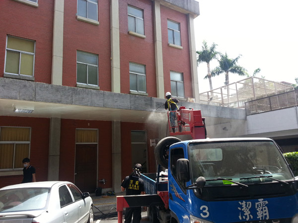 立法院外牆清洗