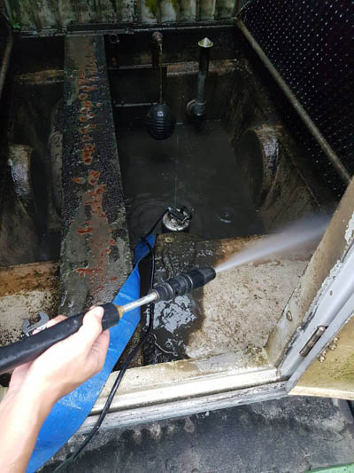 水塔清洗環保清潔除蟲除霉 水塔清洗環保清潔除蟲除霉